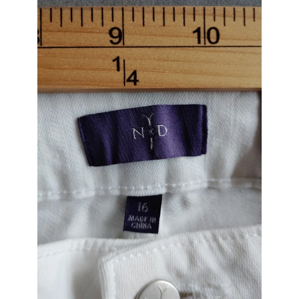 NWT Not Your Daughters Jeans NYD Women 16 WHITE Straight Leg Classic Preppy $104